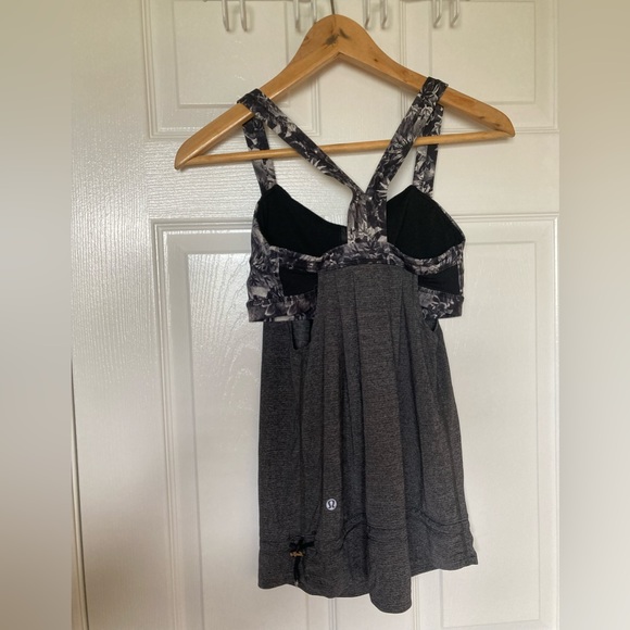 Lululemon Rest Less Tank Size 4 - Picture 2 of 6